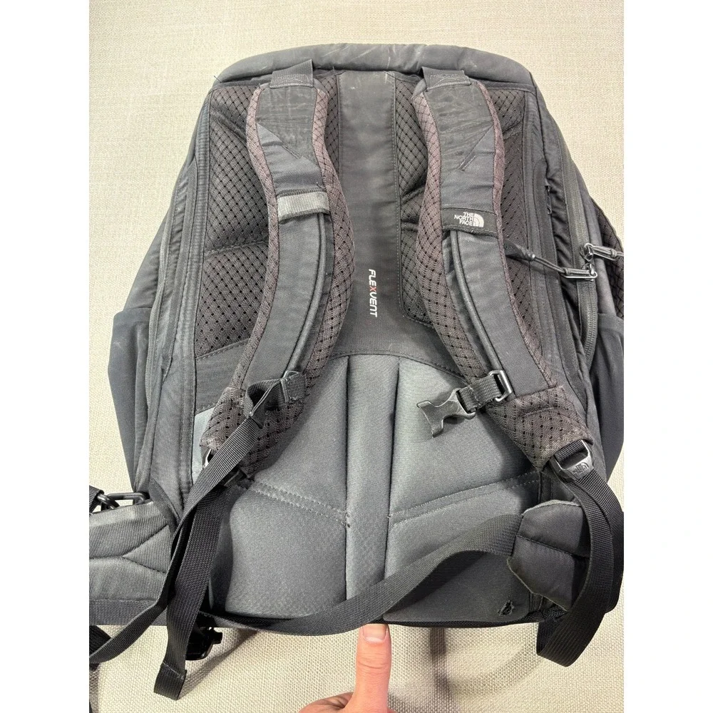 The North Face Overhaul 40 Backpack Black Travel Carry On Laptop Bag